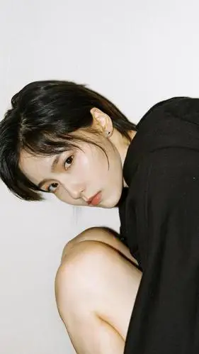 搞怪女孩成果休闲写真