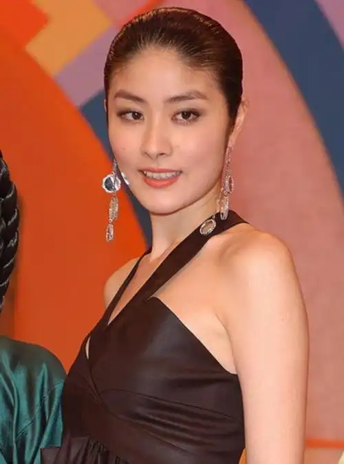 陈慧琳为啥叫公主琳(陈慧琳家庭背景简介)-第1张图片-索考网