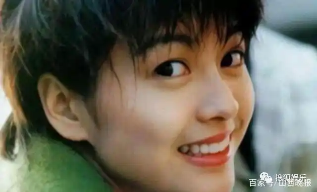 和郑伊健合作的《百分百感觉》,和陈晓东合作的《初恋无限touch》,和