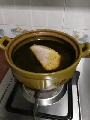 (卤汁可看潮汕卤鸭里的配料制作卤汁)
