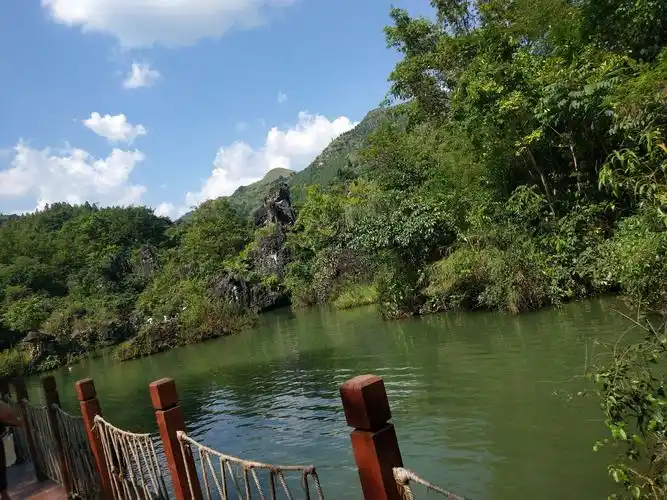 在人生旅途中,勇敢选择自己喜欢的生活方式,真实而活,看自己的风景,走