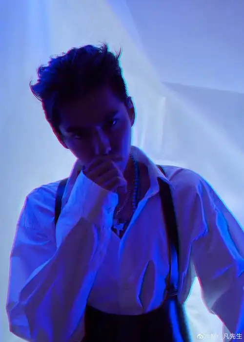 终于吴亦凡强奸案件开庭法院将依法择期宣判都美竹登上热搜第一