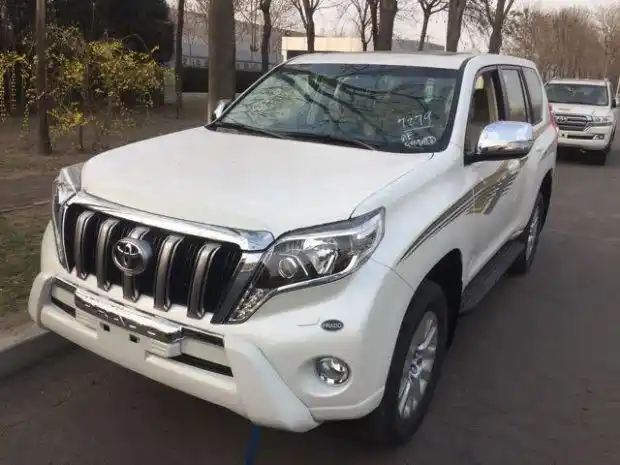 17款丰田霸道2700 销售热线:130-2221-9798 宋经理《同微信》