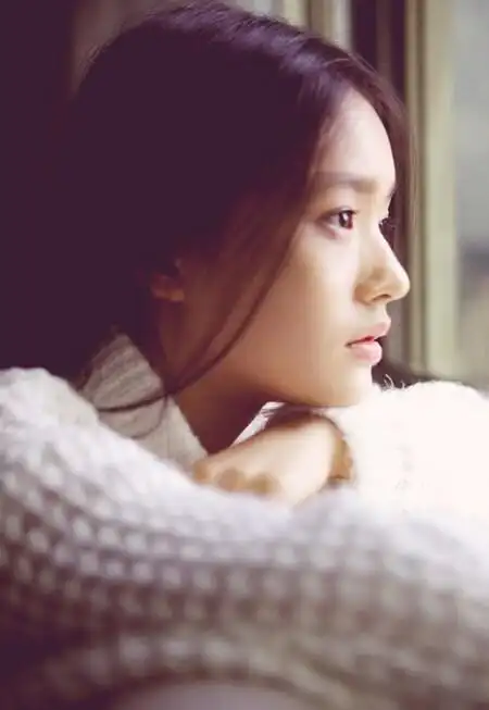 新任"星女郎"林允近照曝光 为18岁模特