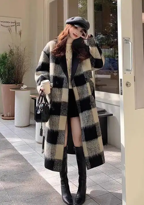 1023#2023年秋冬中长款大版黑白大格子两面穿一体毛呢外套女潮 - 17网
