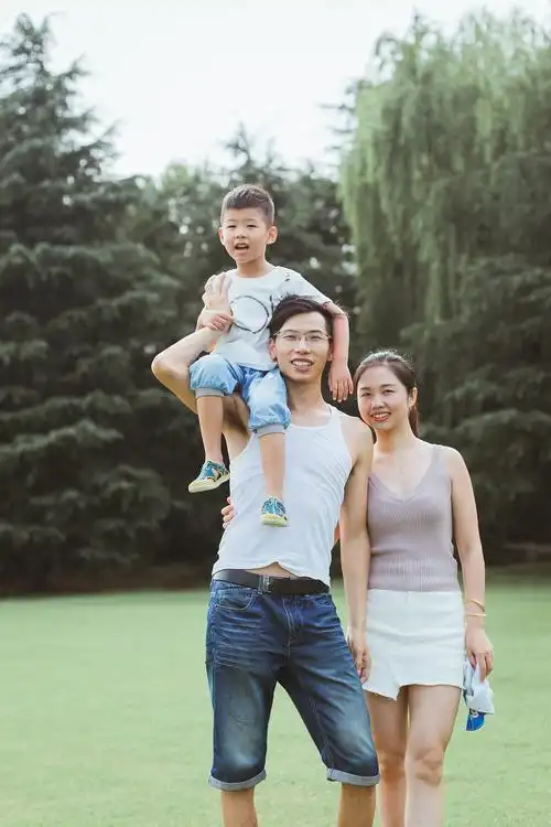 不一样的全家福