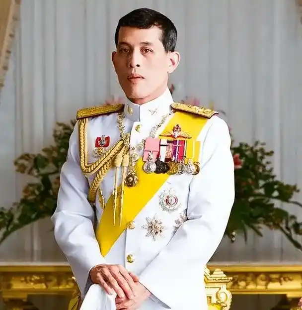 世界上最奢靡富有的统治者泰国国王玛哈究竟多有钱