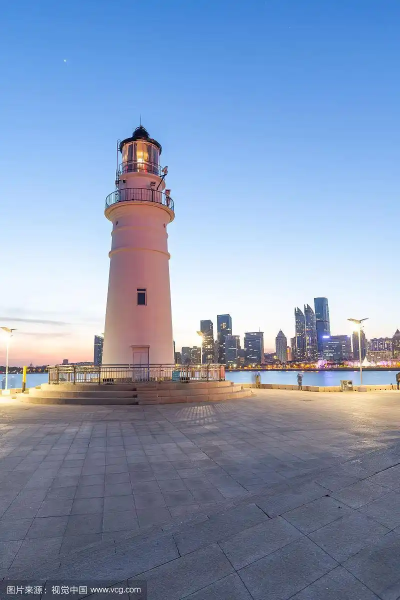 青岛情人坝灯塔