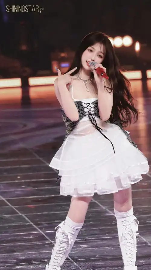 虞书欣the9合照库存