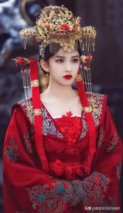 凤冠霞帔,十里红妆～影视剧女明星唯美古装嫁衣最新最全大盘点_整理
