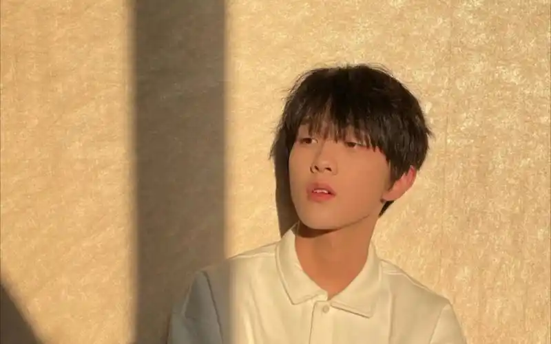 活动作品张星特闯人篮球赛直播后帅气投篮