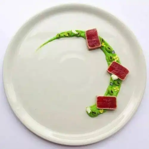 创意精简摆盘 .