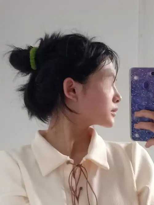 侧脸有啥毛病不是不是鼻子的问题