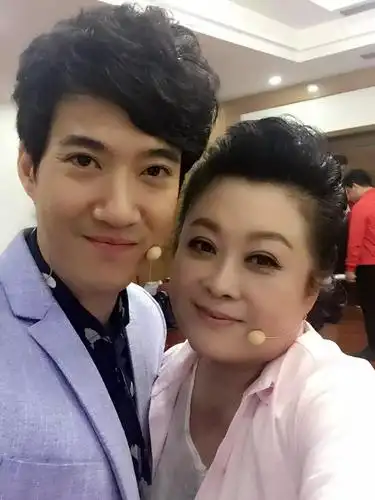 欢乐饭米粒儿打造独创小品剧新典范