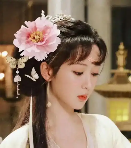 杨紫,李现国色芳华.#国色芳华 #古装剧 #国风古韵 讲述 - 抖音