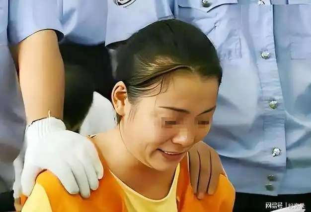 梁红亚被押火葬场,抬进死刑执行车,受刑过程中她痛哭流涕