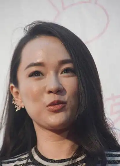 5张图告诉你,霍思燕已经爆肥到惨不忍睹了!