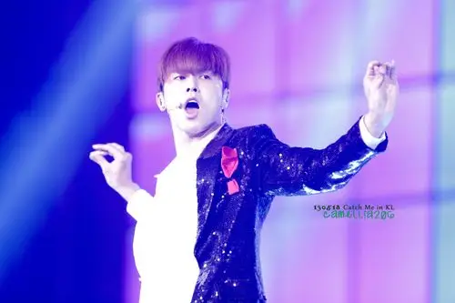郑允浩13.5.18大马演唱会【出处见logo】