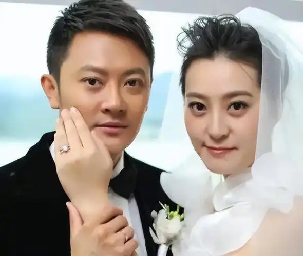 善恶到头终有报!10年后再看"插兄弟"现状,差距一目了然