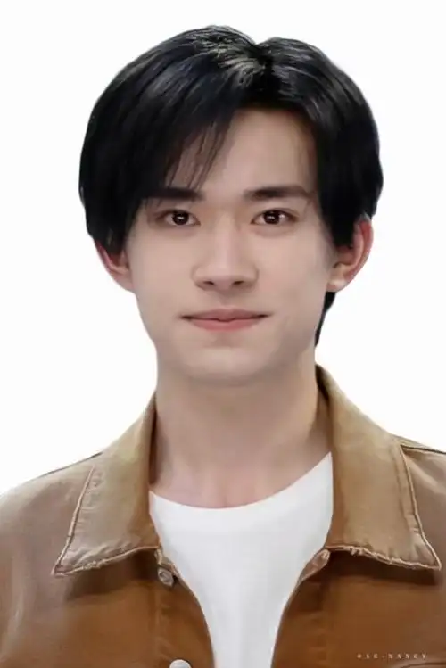 邹敬园晒与易烊千玺合影