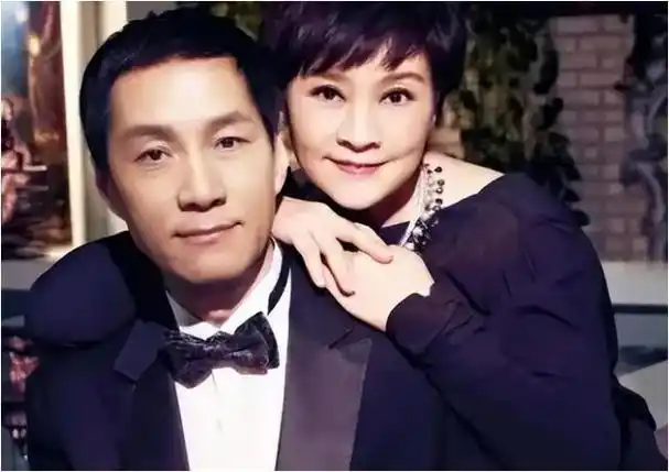 结婚19年后,李健终于迎来了自己的结局!