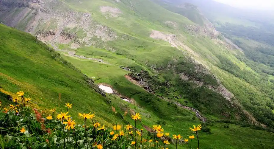 长白山老虎背远眺