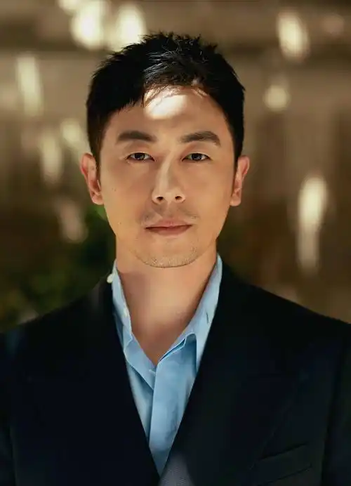 朱亚文_靳东_机会