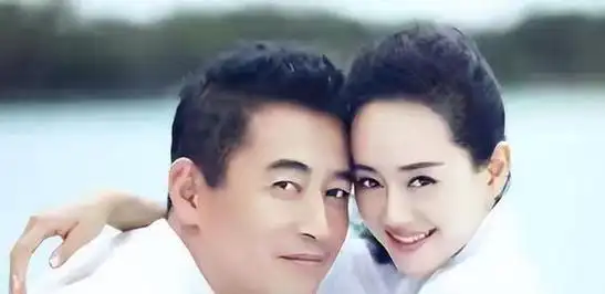 网易首页>网易号>正文申请入驻>首先王志飞现在的妻子是比他小15岁的