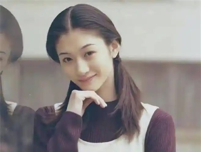 原创李小冉爱情前男友雇13人砍现男友最终花落5亿身家男闺蜜