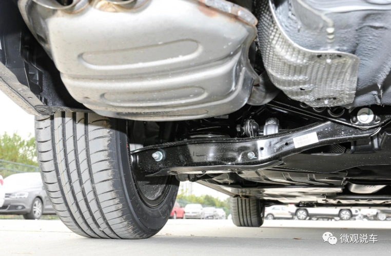 2021款大众速腾,干式双离合8.7秒破百,轴距2731毫米