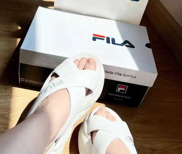 fila厚底女凉鞋真的太舒服啦
