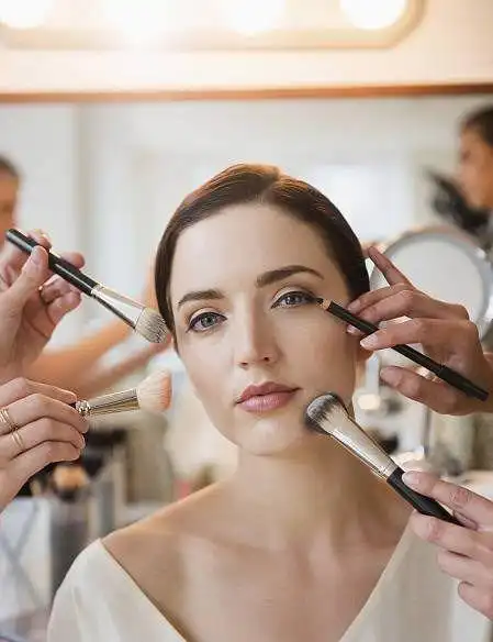 职业化妆师给出的30条化妆的小技巧条条觉得自己以前白画了