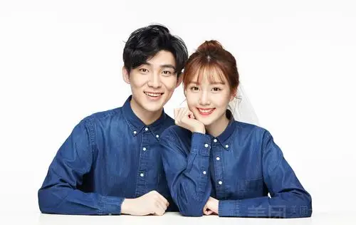 美团【纯色照相馆】情侣照/闺蜜照/双人照