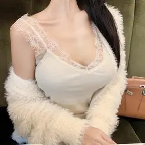 性感吊带女显胸百搭