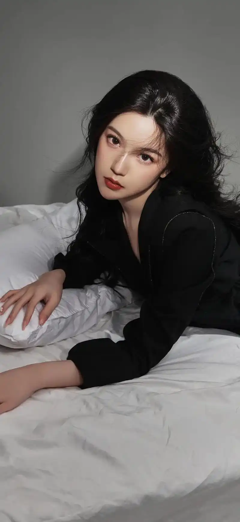 时尚大片 #写真情绪片 #人像写真 行到水穷处 坐看云起时 - 抖音