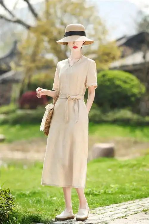 素订棉麻女装官方素素杭州中长款刺绣收腰显瘦v领亚麻连衣裙夏天薄款