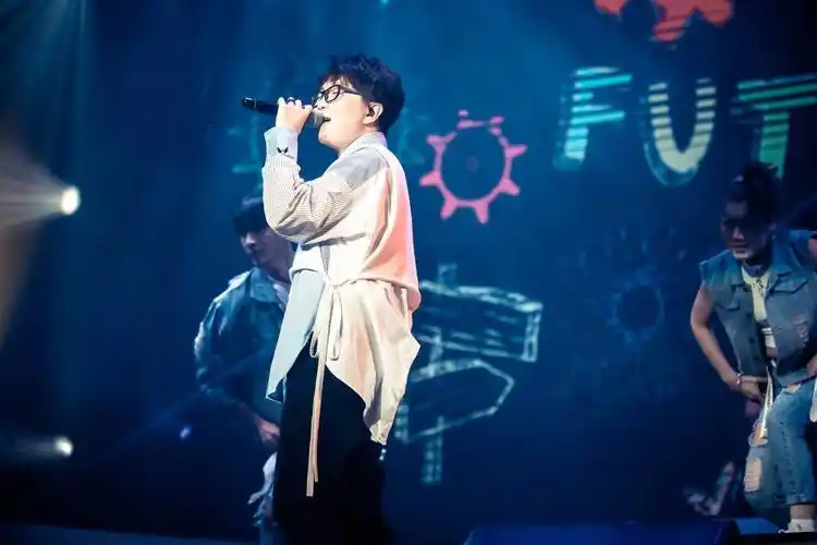 毛不易737373 - 堆糖,美图壁纸兴趣社区