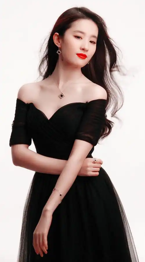 刘亦菲的长相到底有没有被高看