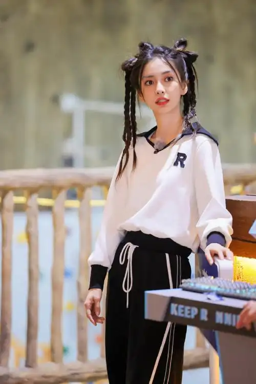 angelababy奔跑吧剧照##angelababy奔跑吧造型图##a