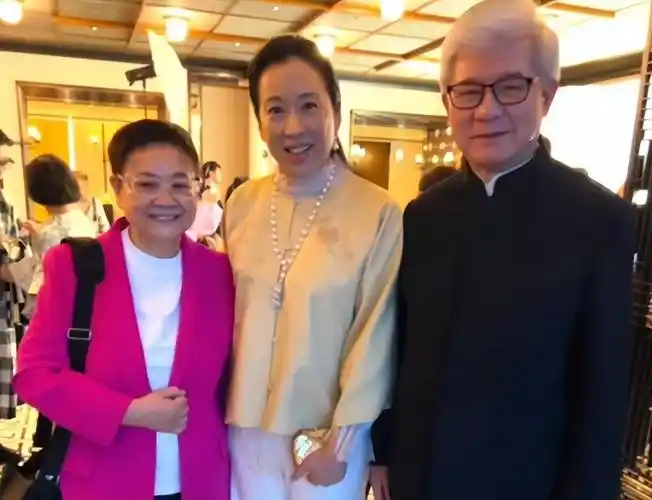 朱玲玲嫁给罗康瑞16年感情甜蜜这和她的高情商是分不开的