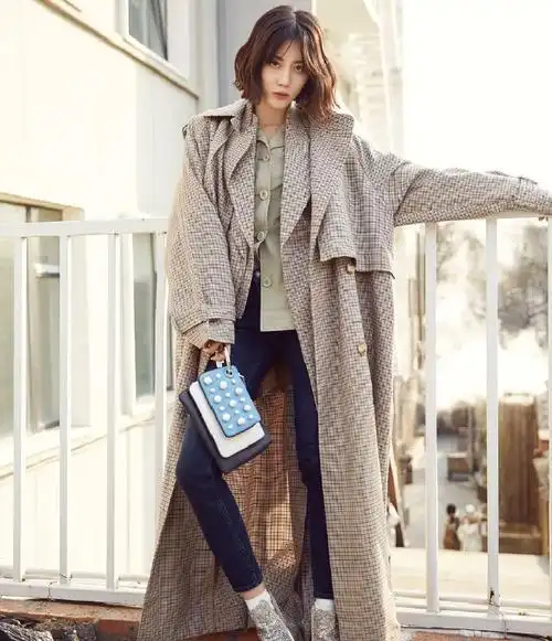 李溪芮诠释轮回时尚,偏要穿过时堆堆袜,"腿精"意外变"腿王"