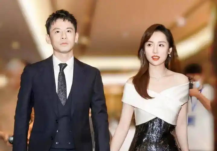 他的父母把他带回了老家_钱泳辰_一个人_婚姻