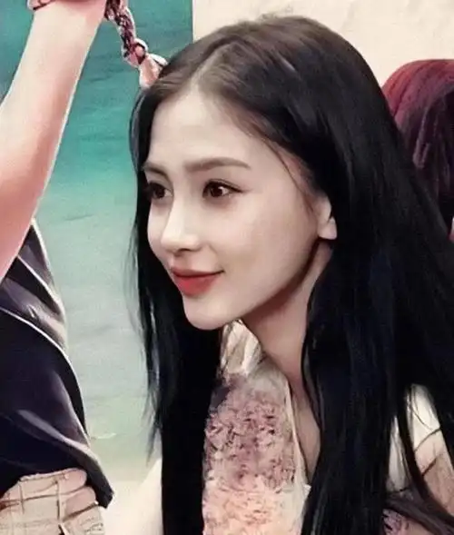 angelababy早期的混血感