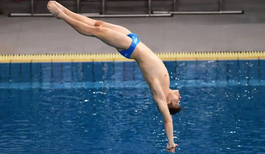 男跳水运动员的难言之隐!