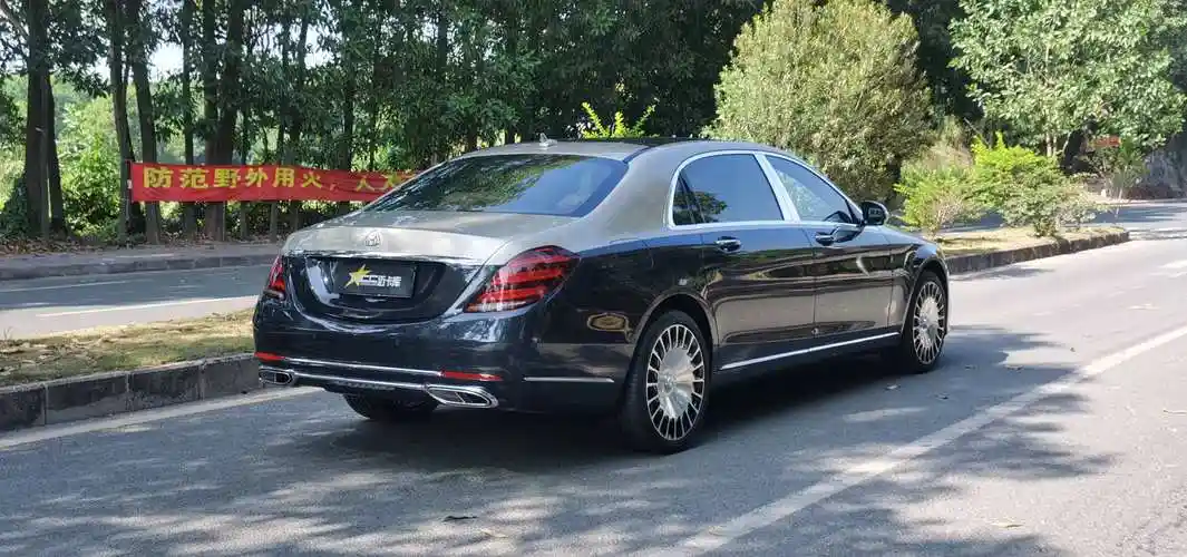 国六排放迈巴赫新款s450车型则将搭载全新的m176 v8发动机,最大功率