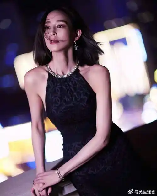 湾湾第一美女41岁张钧甯绝美风情尽显真尤物耀眼夺目