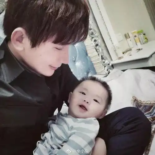 花了8年整成范冰冰老公整成李晨闺蜜整成热巴可却惨遭gay骗婚