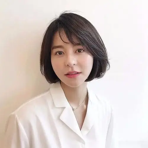 国字脸剪什么样的短发减龄?这一点太关键了