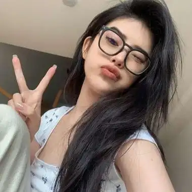 现实生活女生头像生活照适合自己的活法就是开心的