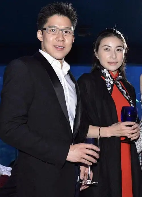 霍启刚荣获院士名衔努力成就自己荣誉成就未来实至名归